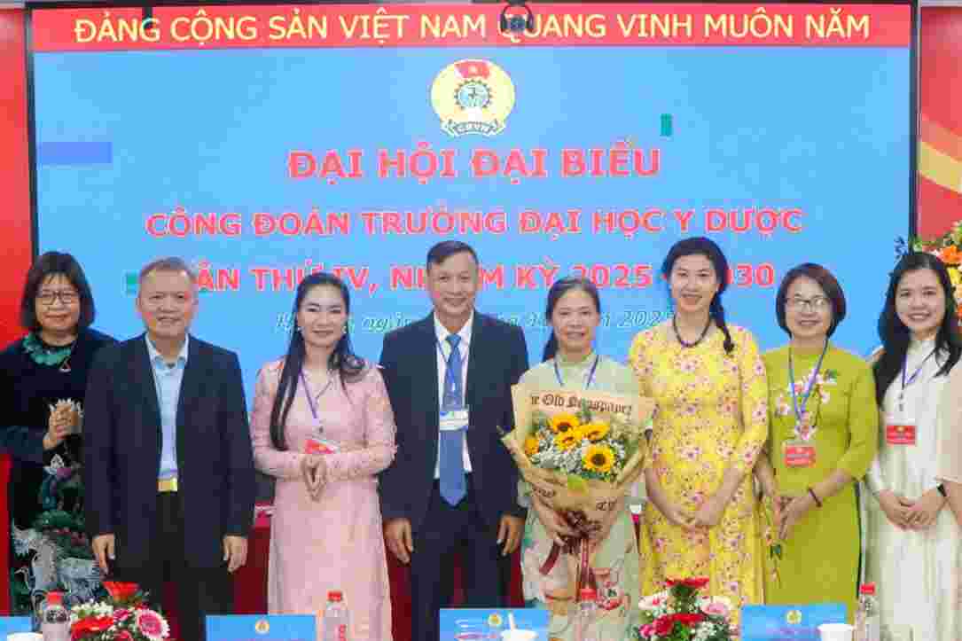 Phát huy Đoàn kết – Dân chủ – Kỷ cương – Đổi mới – Phát triển: Công đoàn Trường Đại học Y Dược bước vào nhiệm kỳ mới với khí thế mới